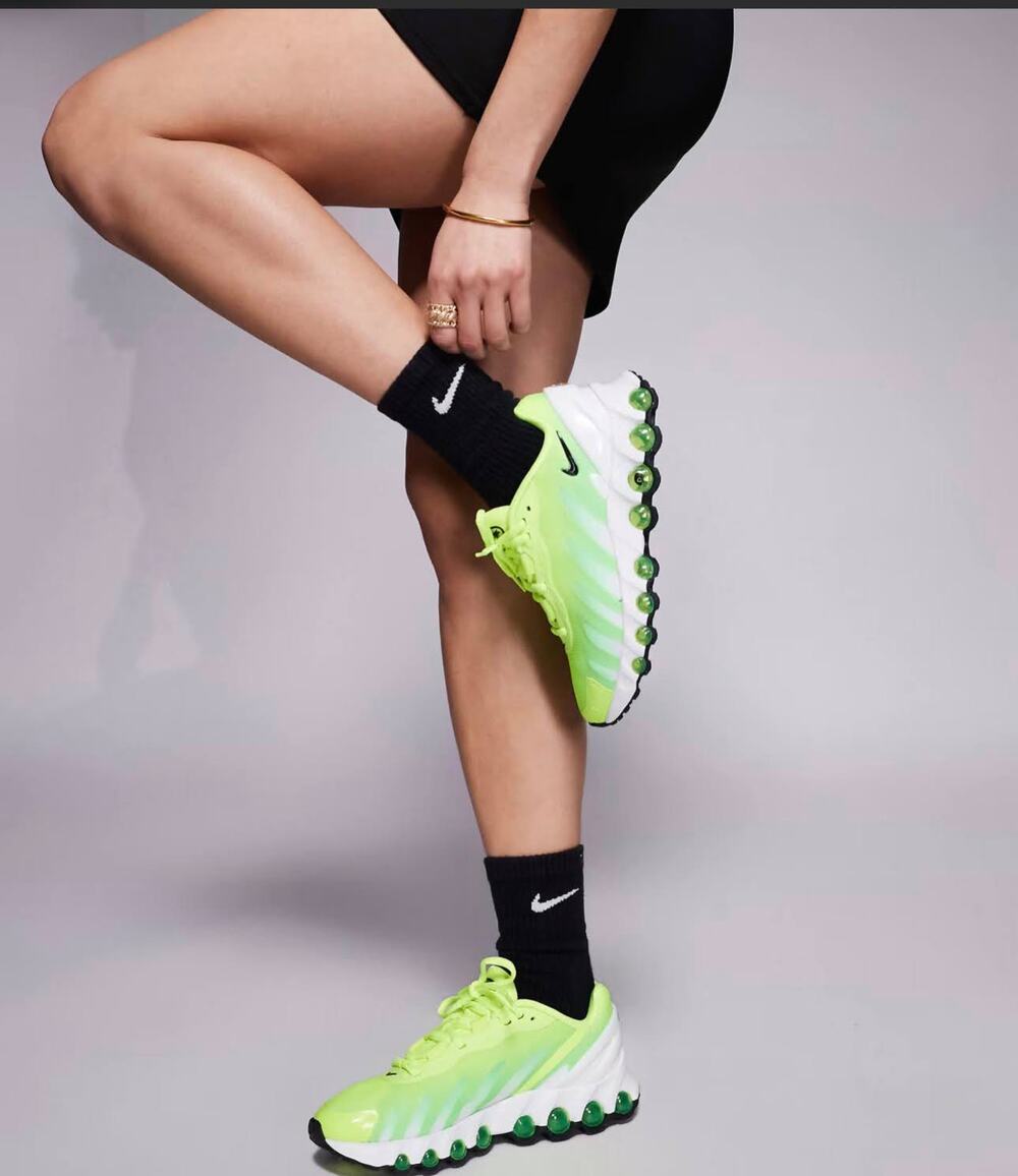 Womens Size 7.5 Nike Sneakers Air Max Dn8 Lace Up Volt Green Strike HF5509-700